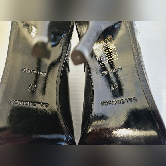 Balenciaga Peep-toe Heels (NWOT) - Picture 13 of 14